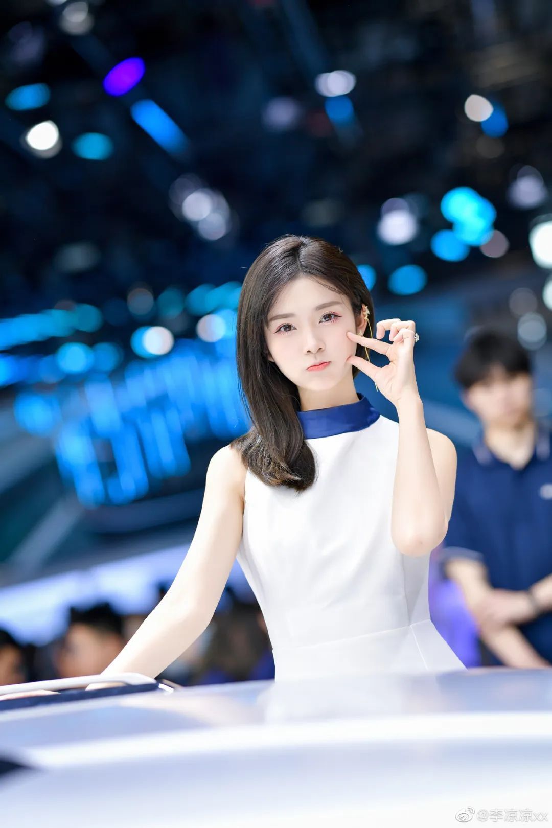 ​小花李凉凉xx，少见的可爱风车模