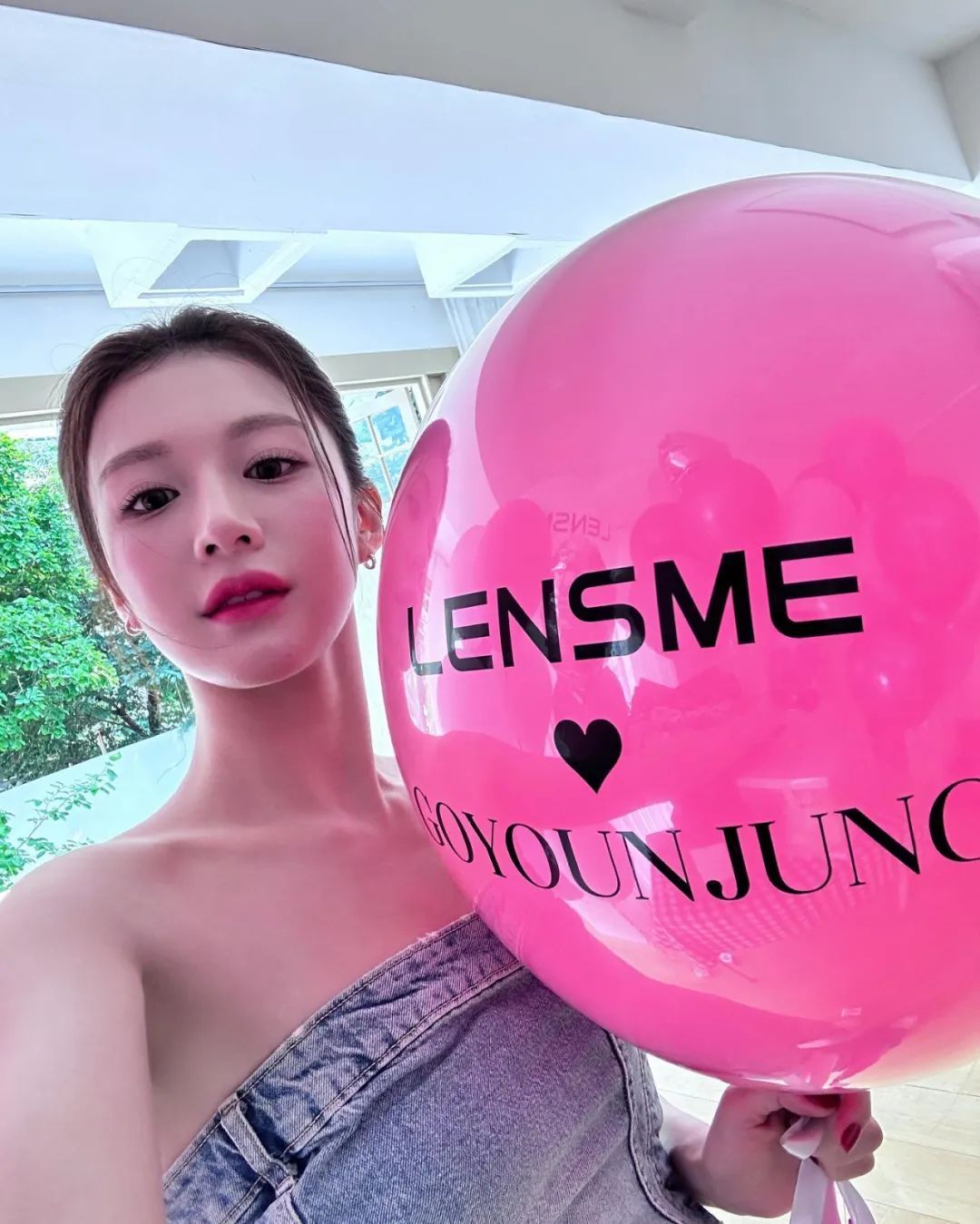 高允贞INS更新， 韩国“整形模板”的清冷系美女