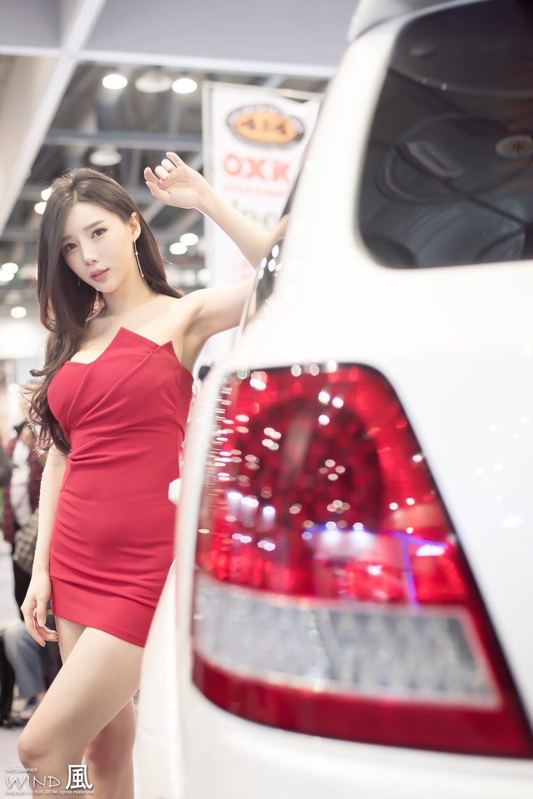 韩国第一车模宋姝儿，性感火辣 热爱COSPLAY