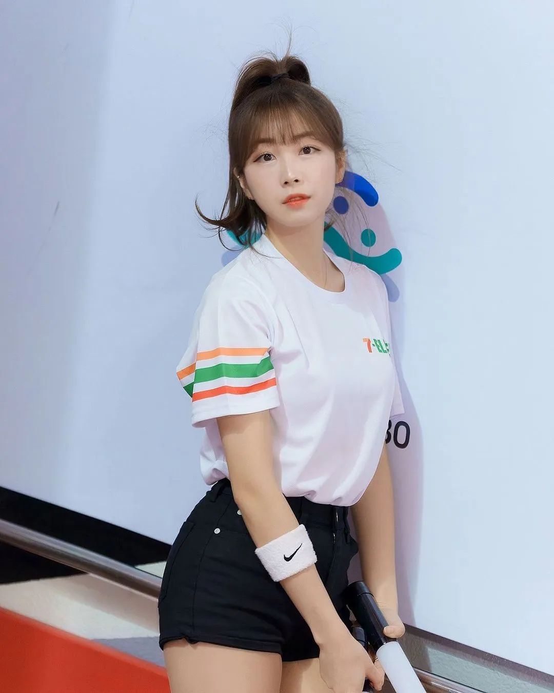 [仙女集]韩国有佳人，袅娜少女羞，岁月无忧愁