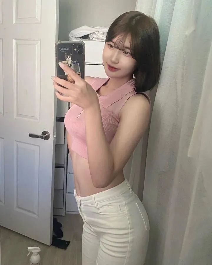 [仙女集]一双明月贴胸前，紫禁葡萄碧玉圆