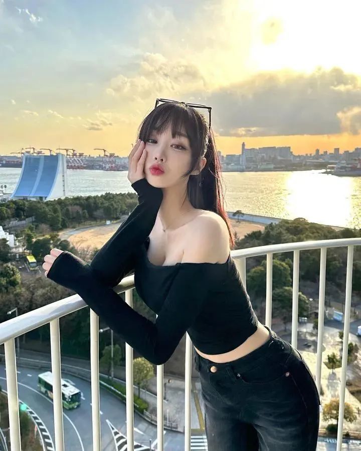 [仙女集]身材修长又有曲线，让人想起玲珑之美