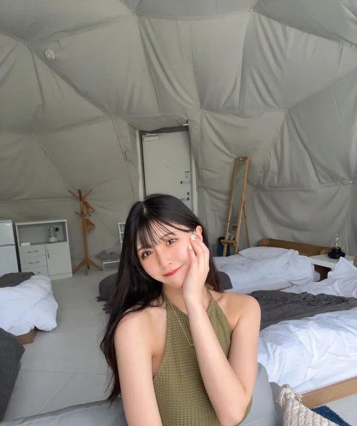 [仙女集]她腰身纤细如柳，如同旋律中高潮