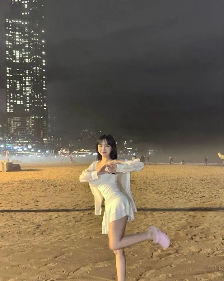 [仙女集]白皙肌肤火辣身材，她赢麻了