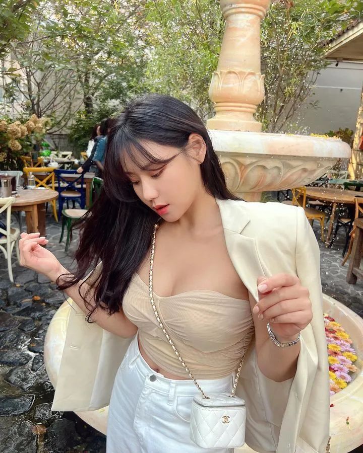 [仙女集]绝美の脸，丰富の身材！