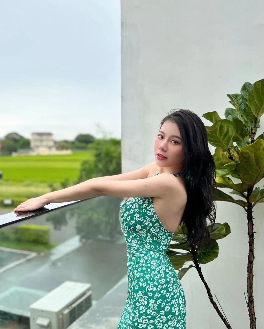 [仙女集]最甜奶茶妹，撩人小蛮腰