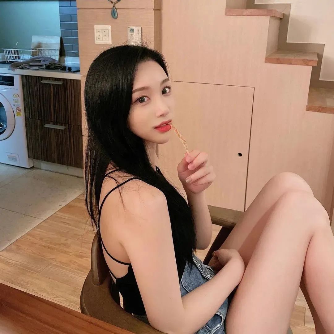 【美女壁纸】韩国模特soyou，气质清新的网红美女！
