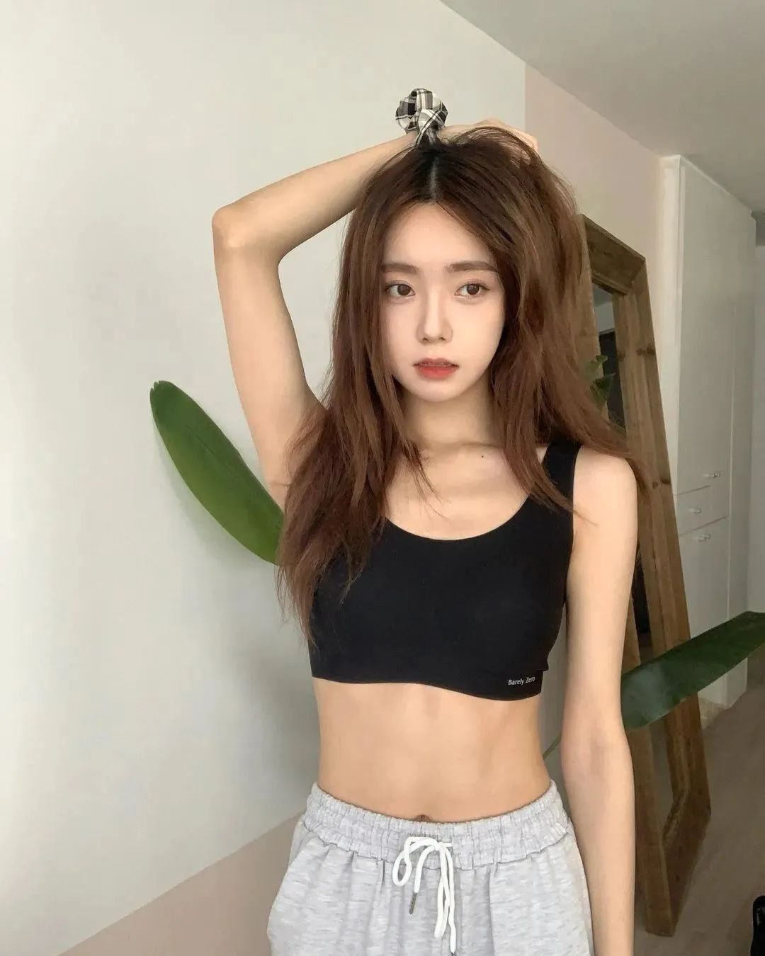 张允恩，颜值和身材俱佳的“韩系”网红美女