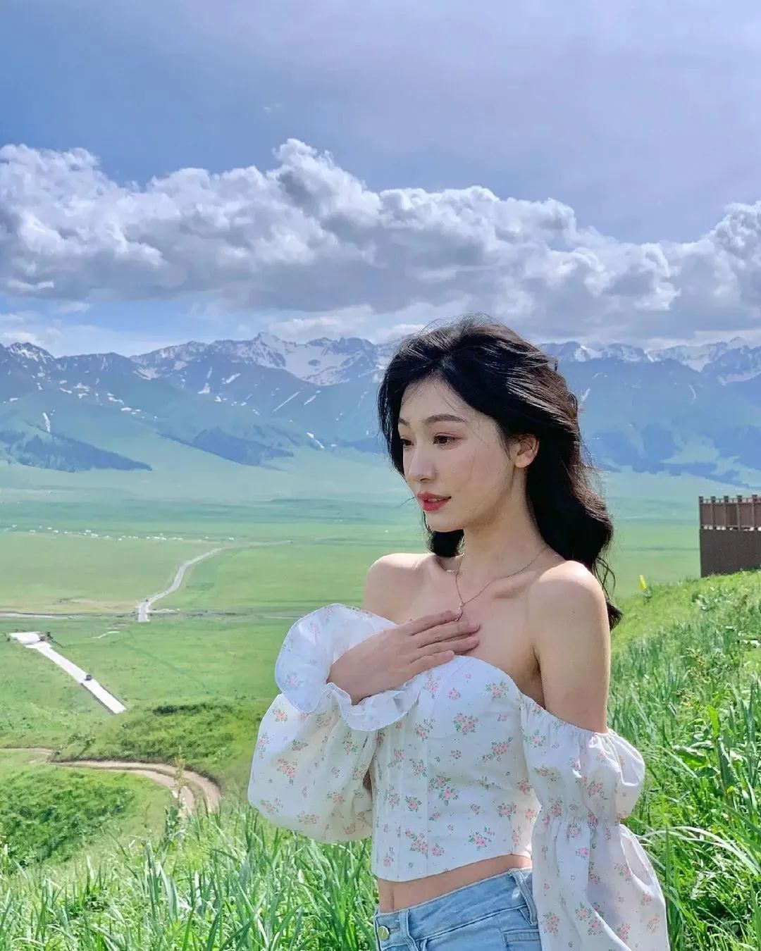 易梦玲，她将“可爱在性感面前一文不值”这句话诠释得淋漓尽致