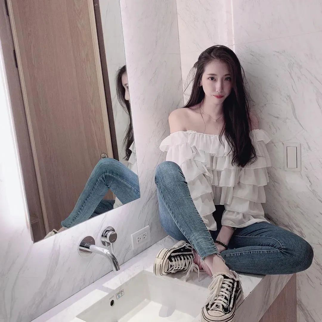 葉彤，气质出众的御姐范女神