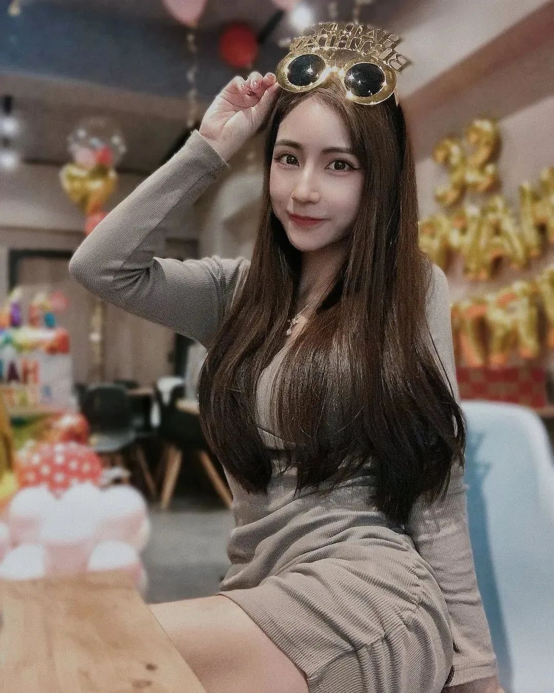 台湾网红aihsieh，又甜又美的气质女神
