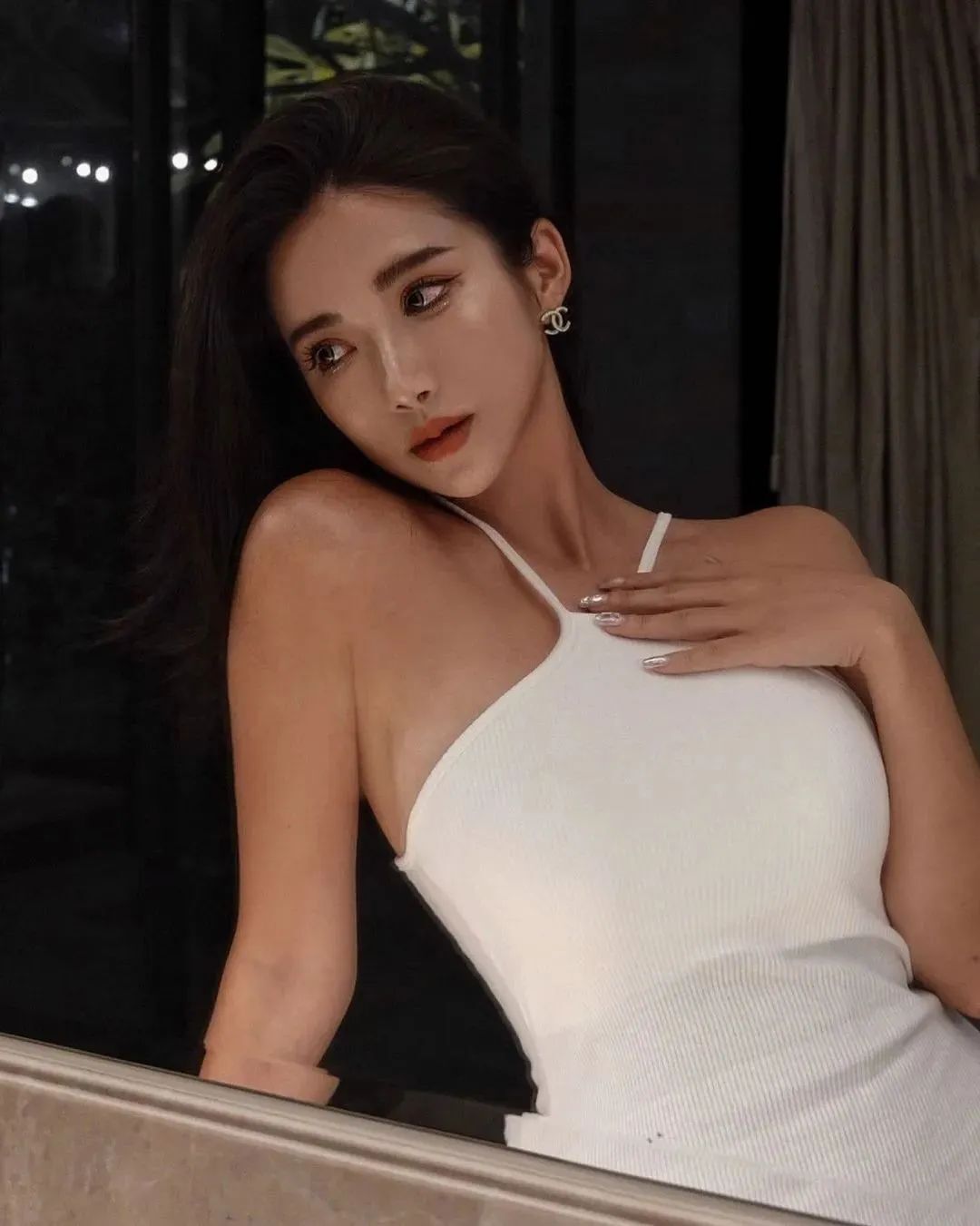 吕妍芯，集颜值和才华于一身的网红美女
