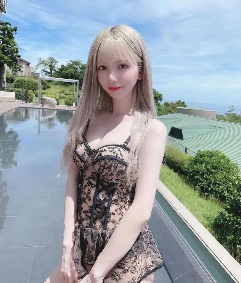 若林萌々，又萌又美的网红美女