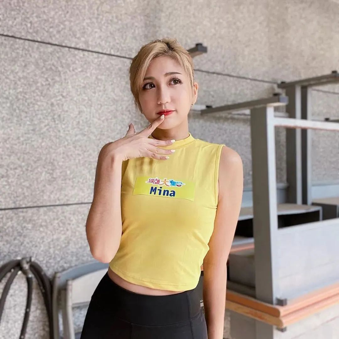 吴彩冞，甜美又可爱的啦啦队女神