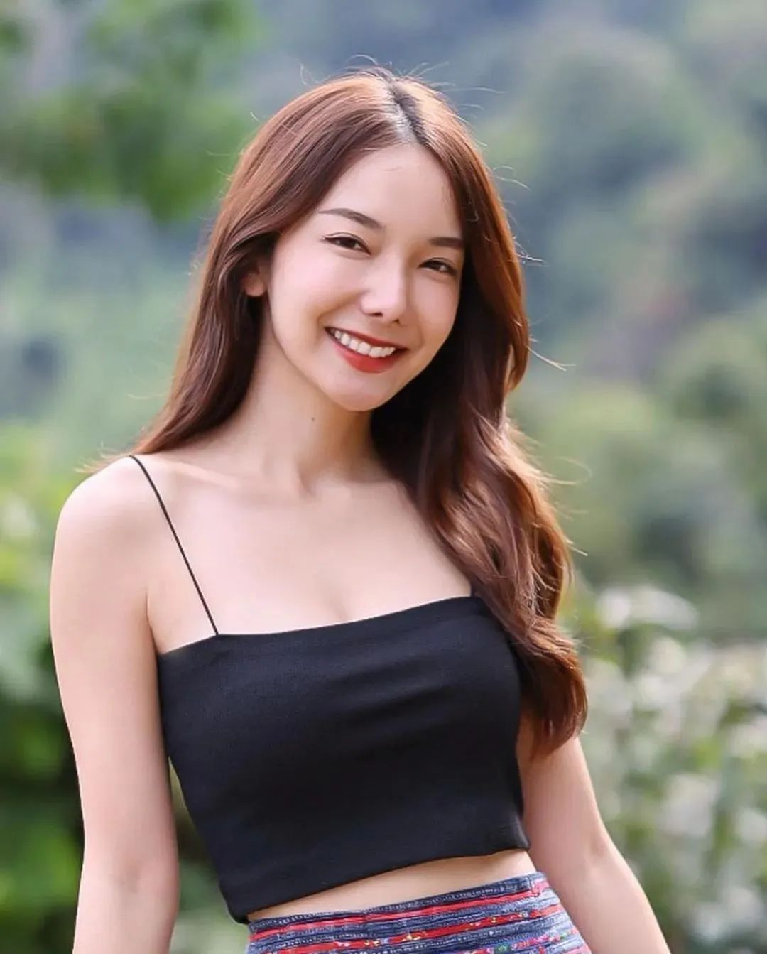 泰国女神nick，笑容甜美迷人的气质女神