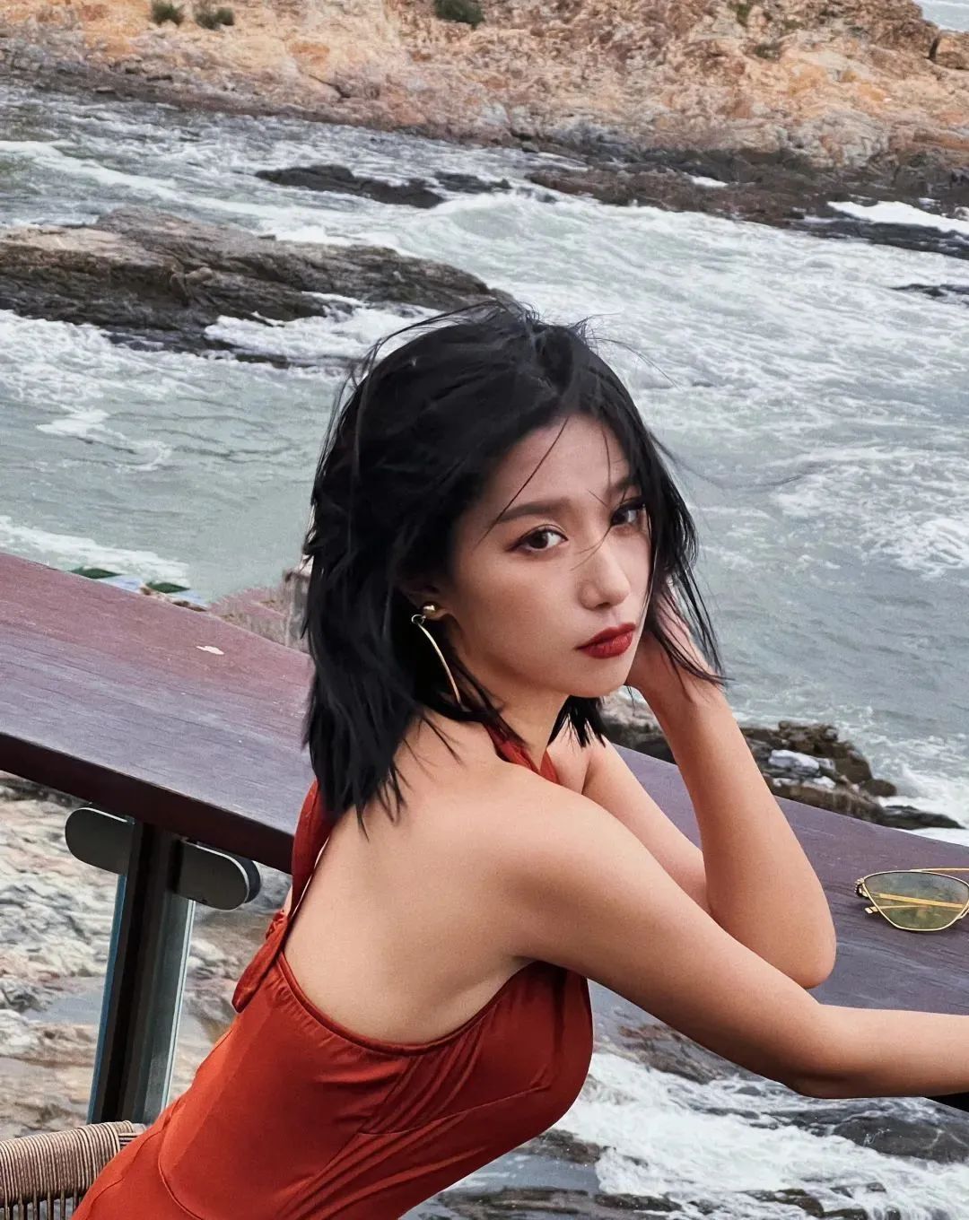 国产网红李如儒，百变造型切换自如的港风女神