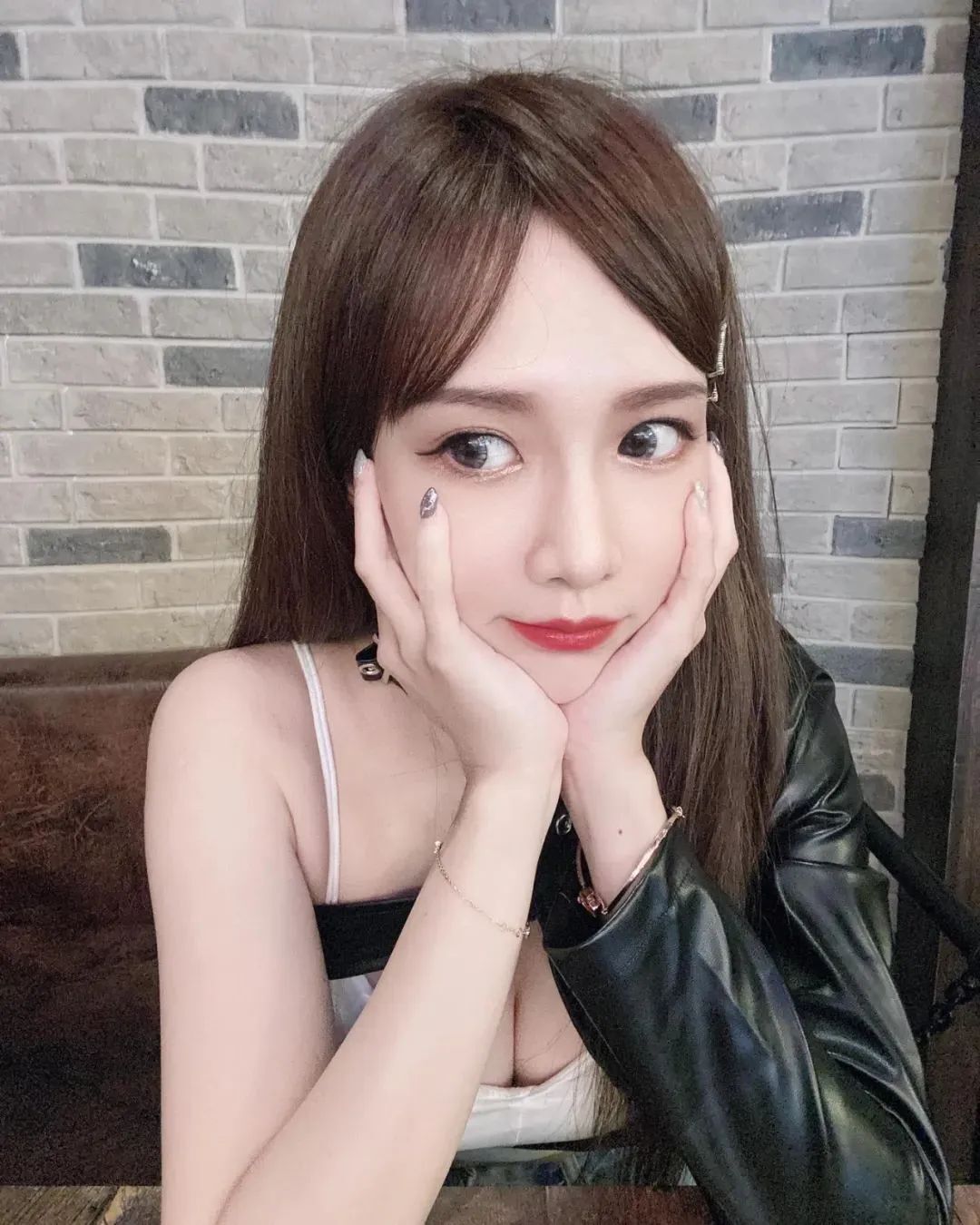 台湾网红王俪洁，甜美迷人的啦啦队女神