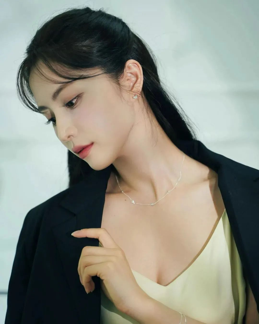 韩国网红2ppi，甜美又性感的美妆博主