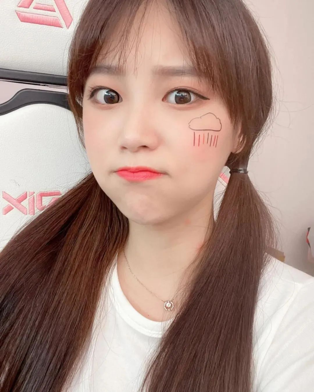 韩国网红朴善珠，青春甜美的阳光美少女