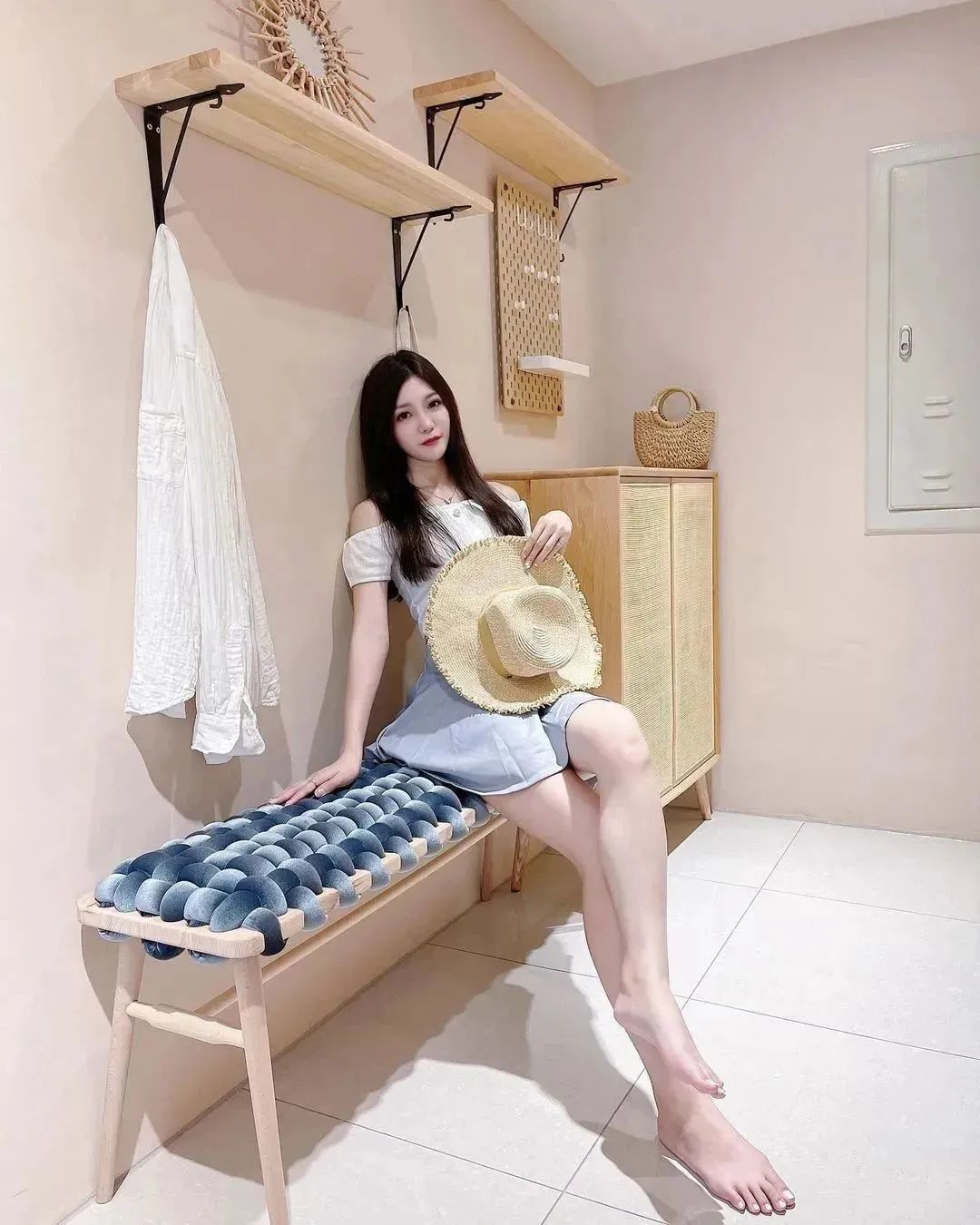 国产网红Vanessa，甜美又性感的气质女神