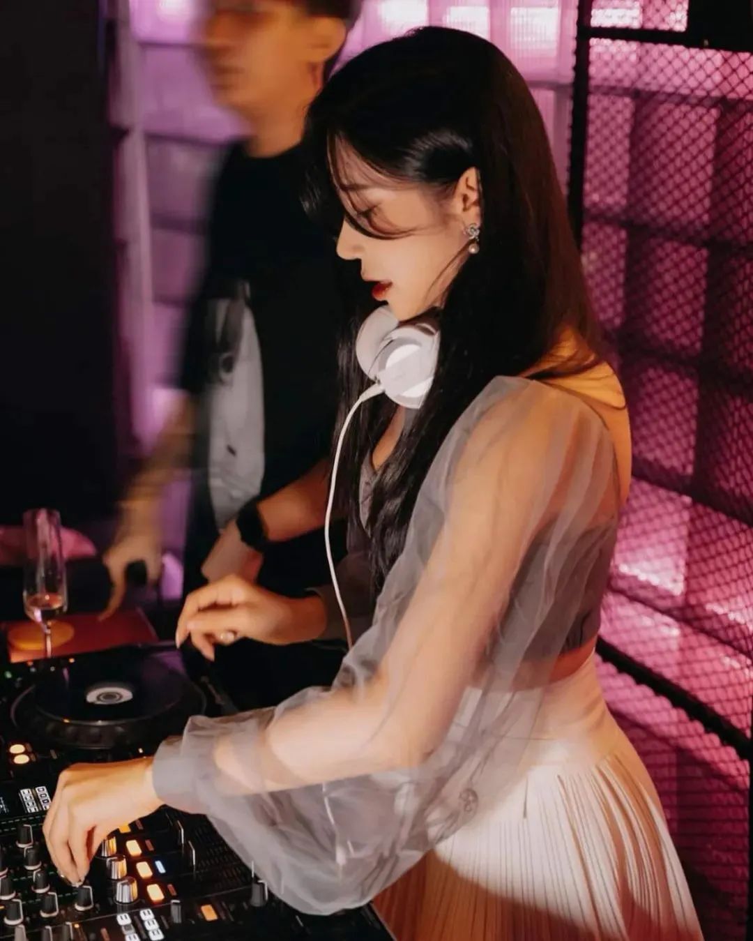 韩国网红金贤，辣度指数爆表的DJ女神