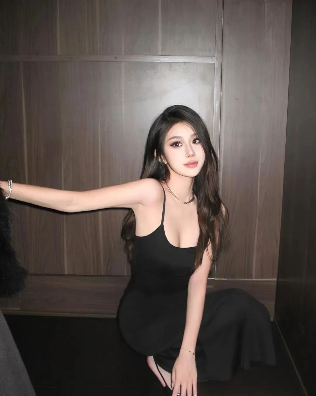 国产网红张熙尼，甜美又性感的美女设计师