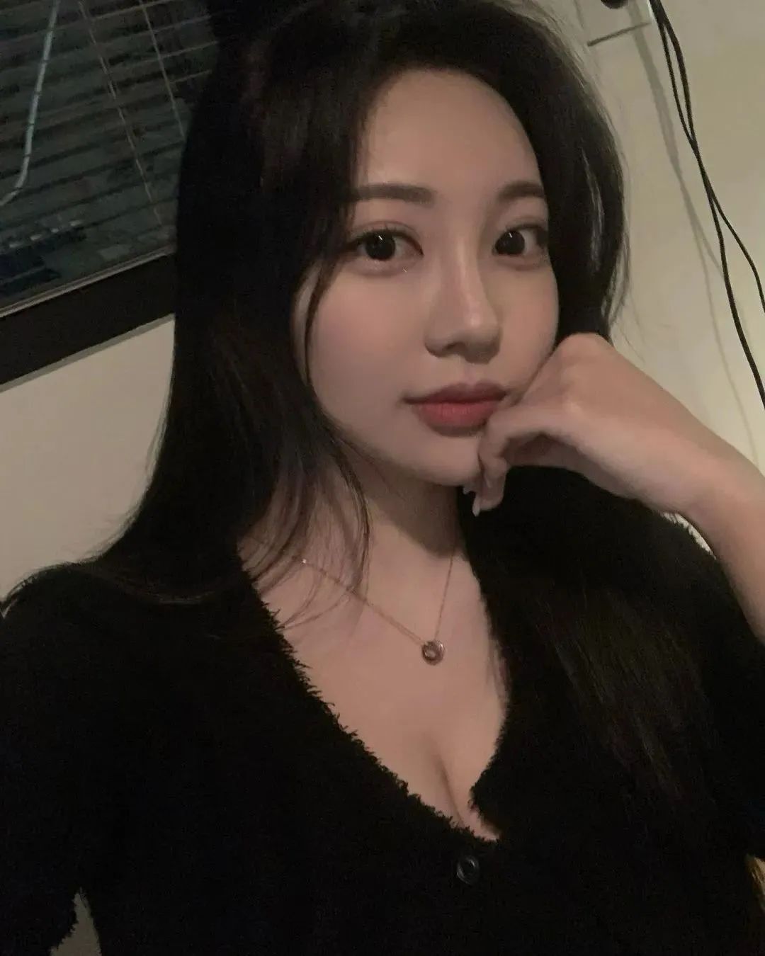 韩国网红seoa，拥有高贵气质且韵味十足的气质女神