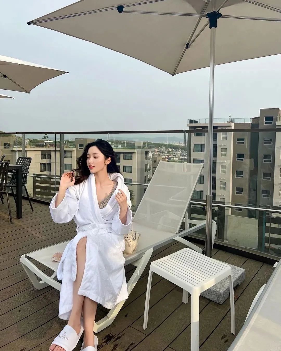 韩国网红金娜熙，被网友称其为韩国的纯欲天花板女神