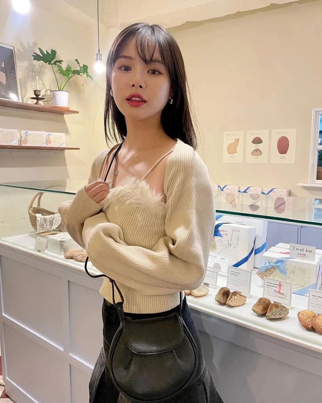 韩国网红金正炫，火辣性感的甜美系女神