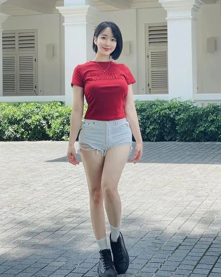 韩国网红 | 气质出众的短发女神