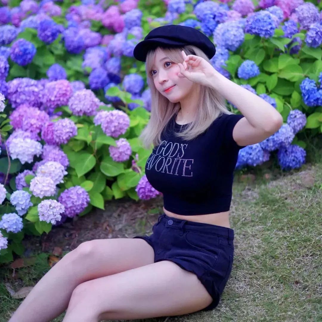 国产顶级网红美女，清纯又可爱的甜美系女神