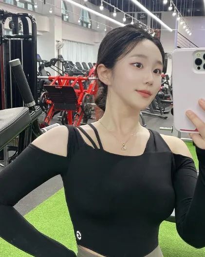 韩国网红 | 甜美又性感的顶级健身美女