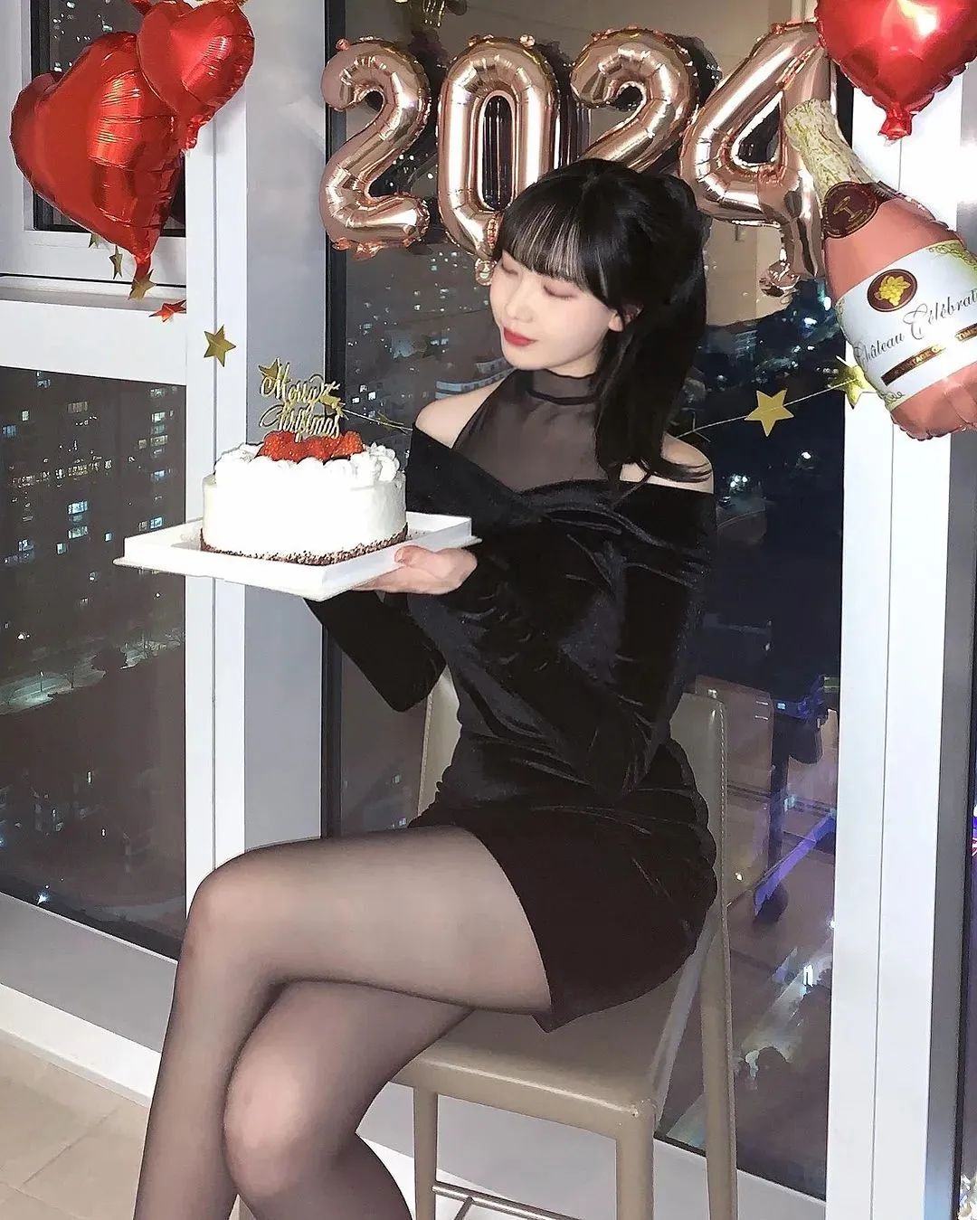 韩国网红 | lovehean，甜美又性感的气质女神