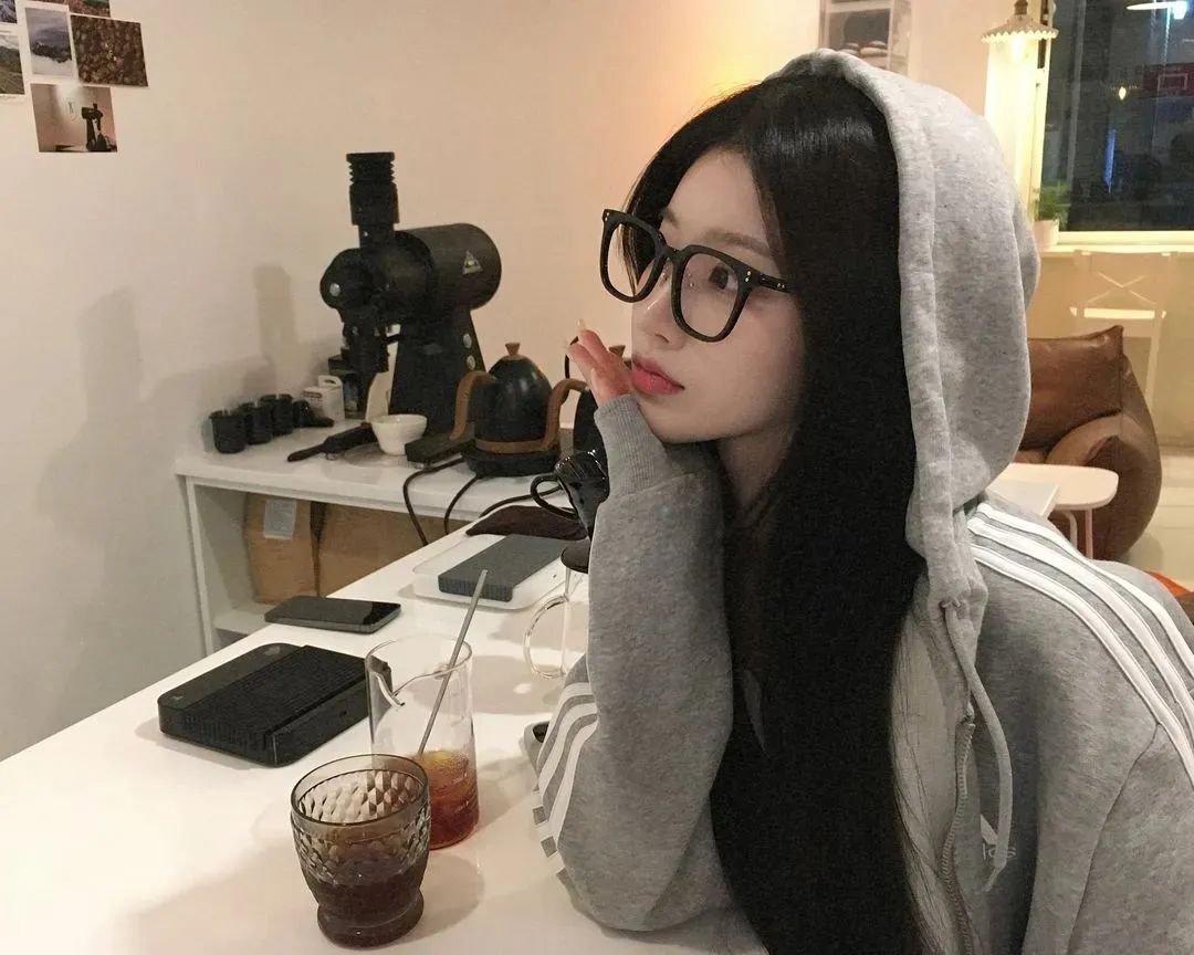韩国极品模特！拥有纯天然完美“初恋”女神脸蛋的她，身材实力杠杠的！