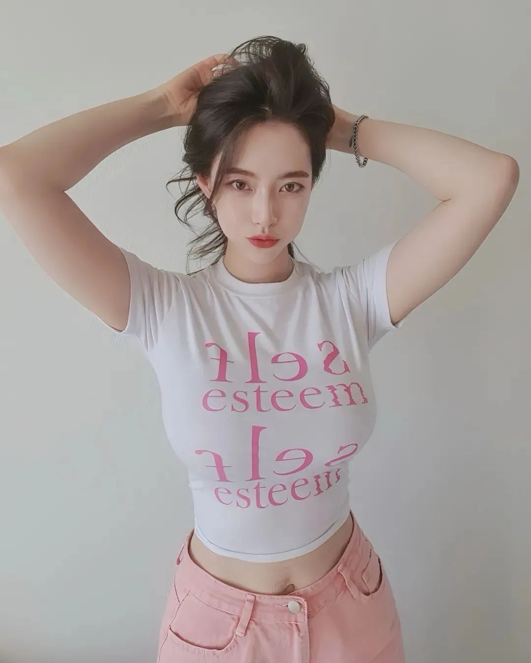韩国顶级模特！拥有明星般完美容颜的御姐范女神，身材实力杠杠的！