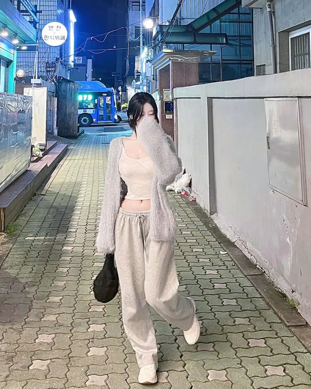 蜂腰大长腿，根本顶不住