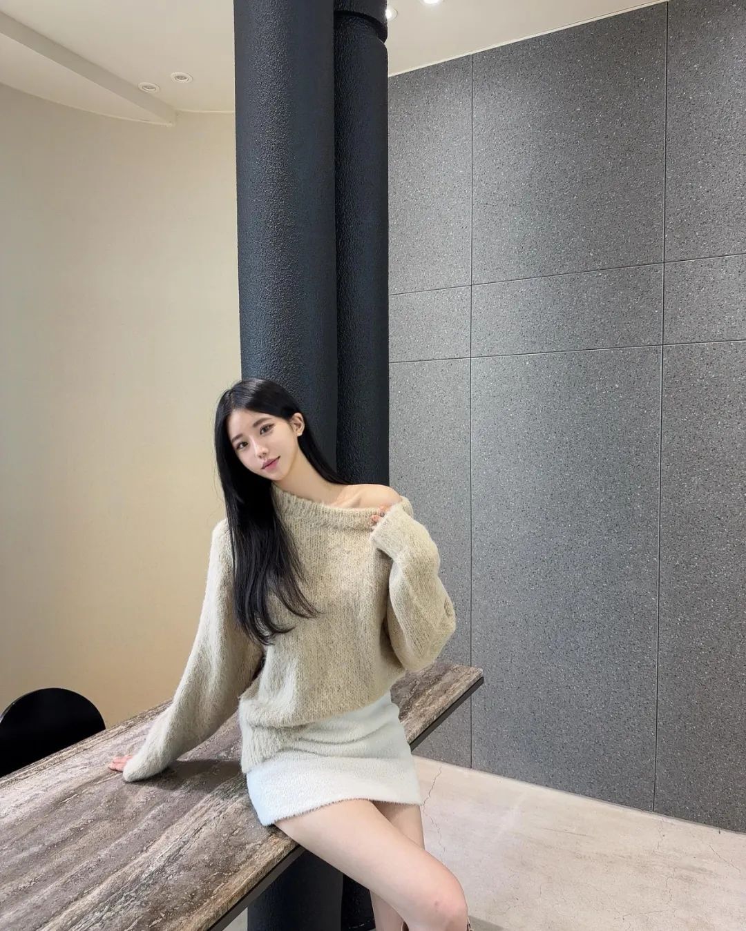 韩国美女小姐姐，大长腿太抢眼，这腿绝了！