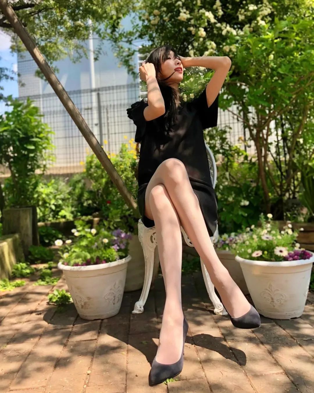 丝袜首席模特！身高178腿长88的日本第一腿精！