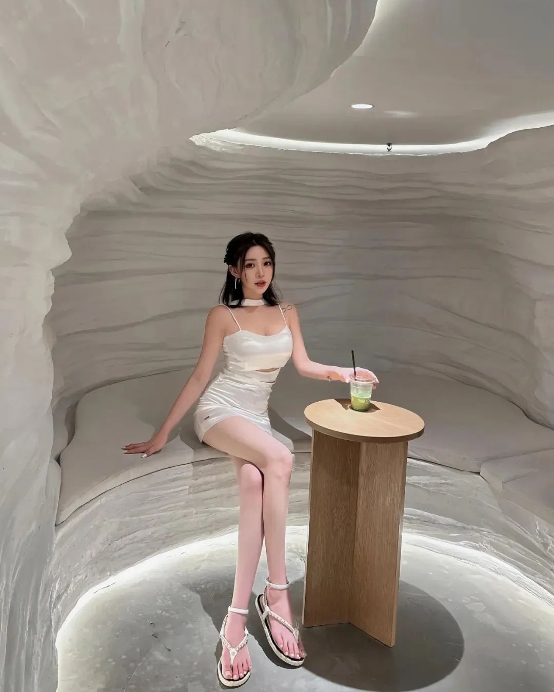 台湾网红 | 咪啦，甜美又性感的顶级美女模特