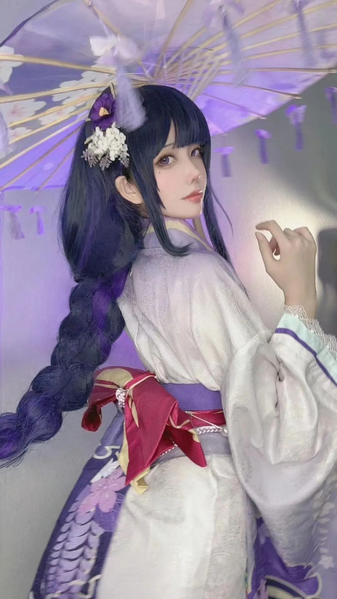 原神cos合集：白色旗袍甘雨太美了！泳装妮露超白！白月光归终高度还原！
