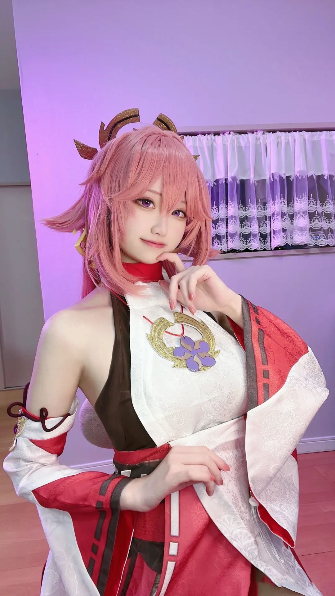 原神cos：雷神胸口拔刀一脸呆萌！芭芭拉清纯甜美！八重神子也太幼了吧？