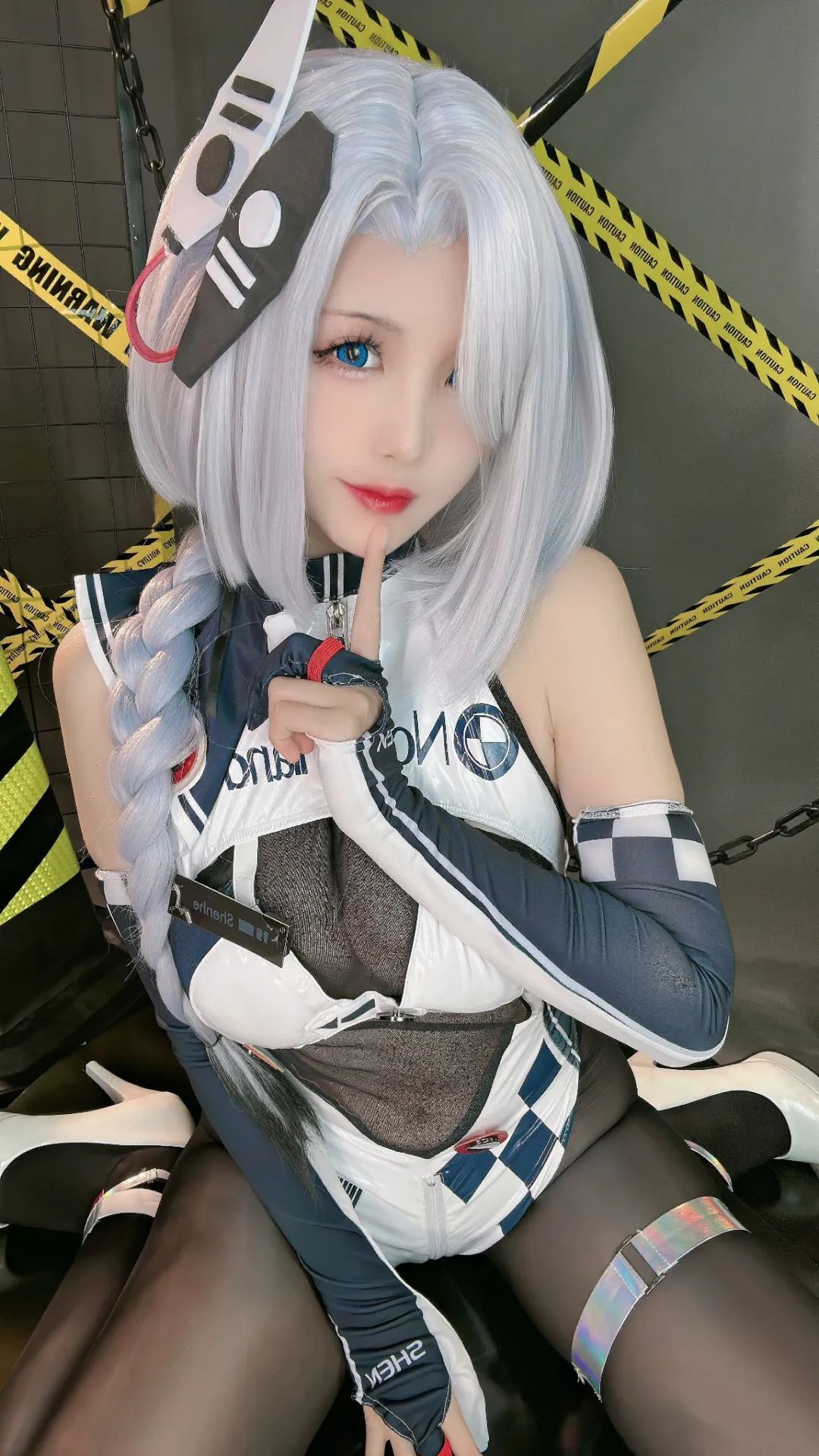 原神cos：赛车服申鹤，JK绫华，护士装刻晴，小厨娘雷电将军可爱爆了！