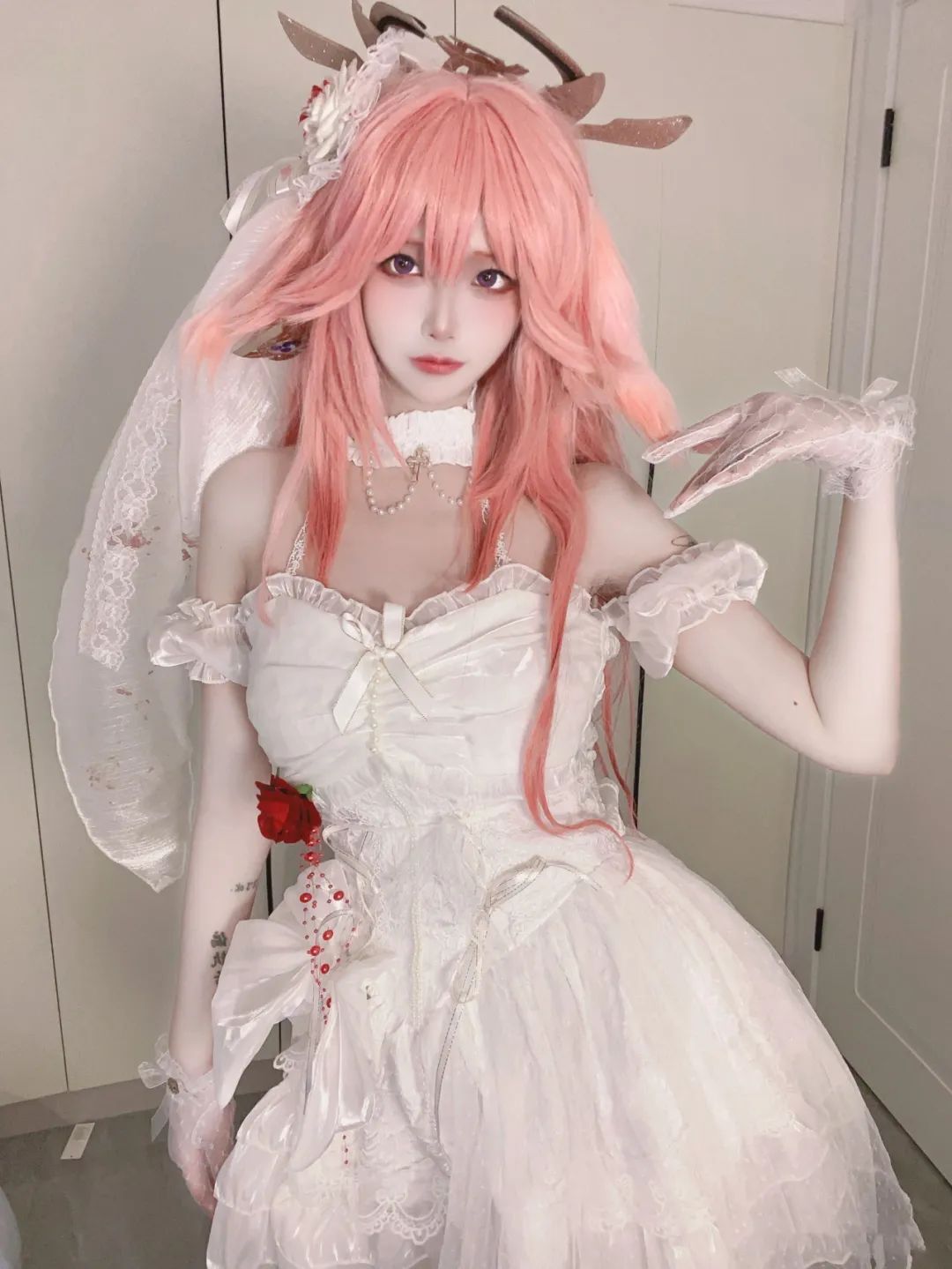 原神cos：白丝+女仆装，神子让人狂喜！制服秘书雷神，女仆刻晴甘雨莫娜你选谁？