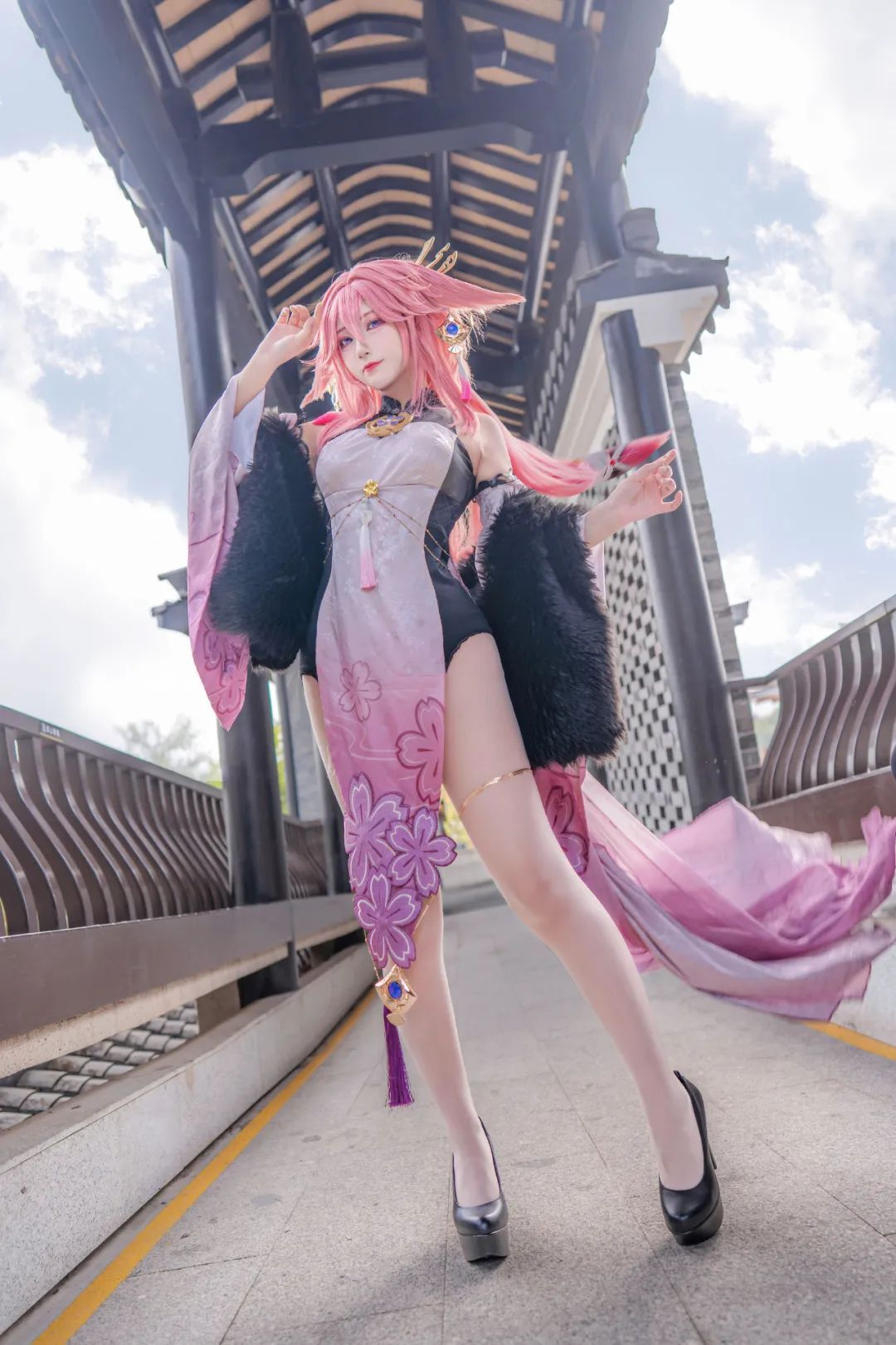 原神cos：白丝+修女服，甘雨太顶了！白丝制服刻晴太御了！包臀裙申鹤，包臀裙申鹤太美了！