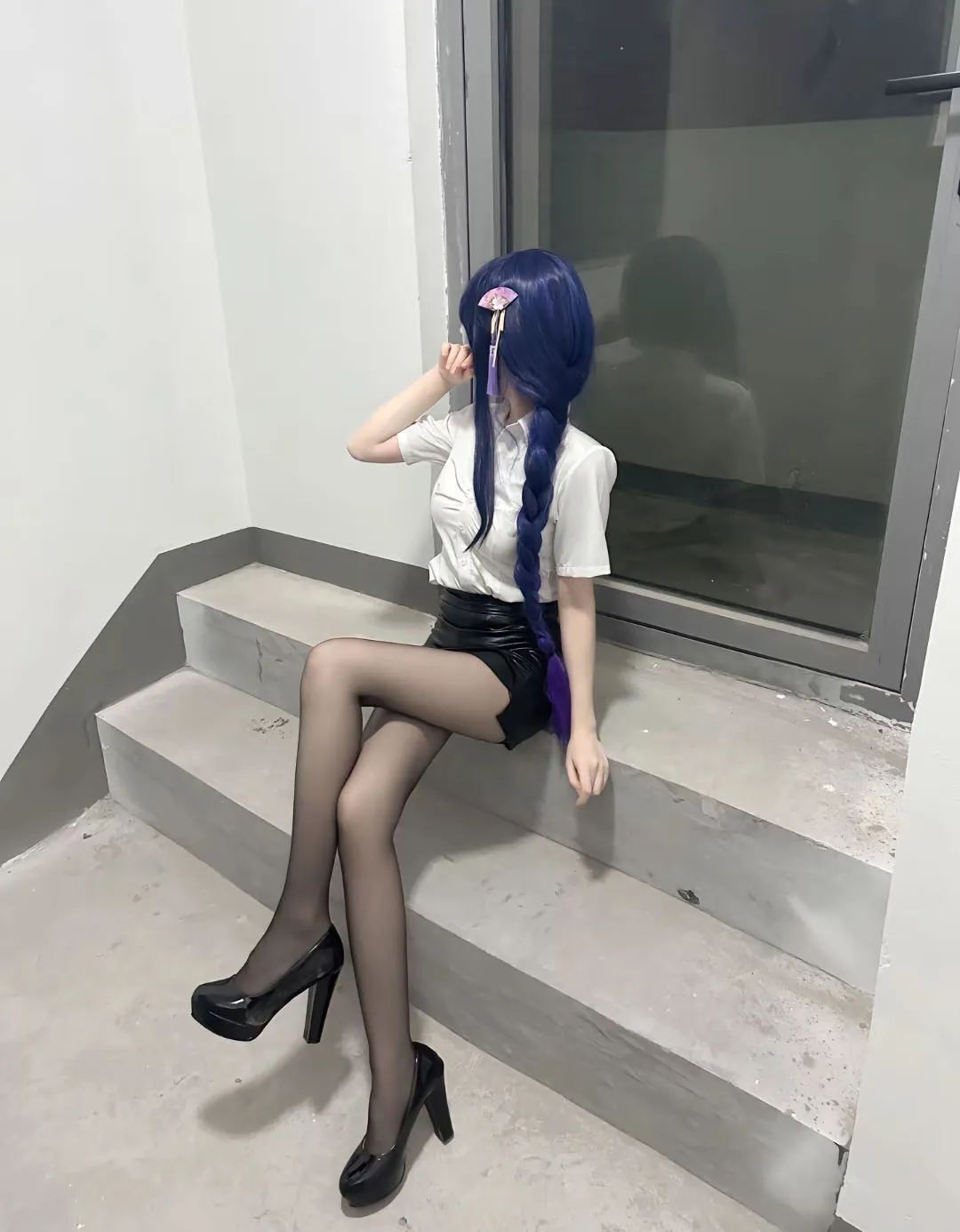 原神cos：白丝+跑车，JK绫华太棒了！女仆申鹤，猫耳雷神让人狂喜！黑丝秘书甘雨谁不爱？