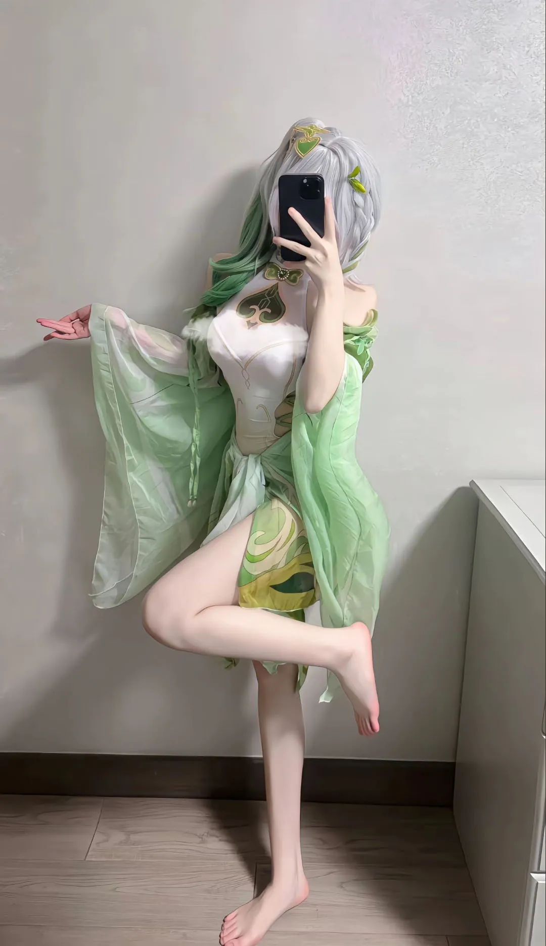 原神cos：黑丝+皮鞭，雷神化身搜查官！兔女郎甘雨太魅惑了！水手服绫华，单边白丝神子让人狂喜！