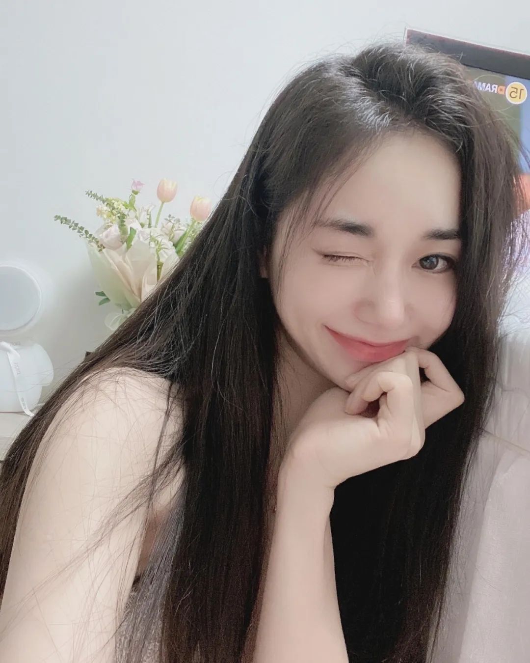 INS美女|韩国模特candyseul，窈窕身材性感图片集