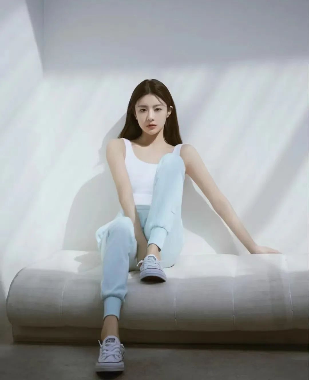 高允贞INS美图壁纸集，《还魂》主演