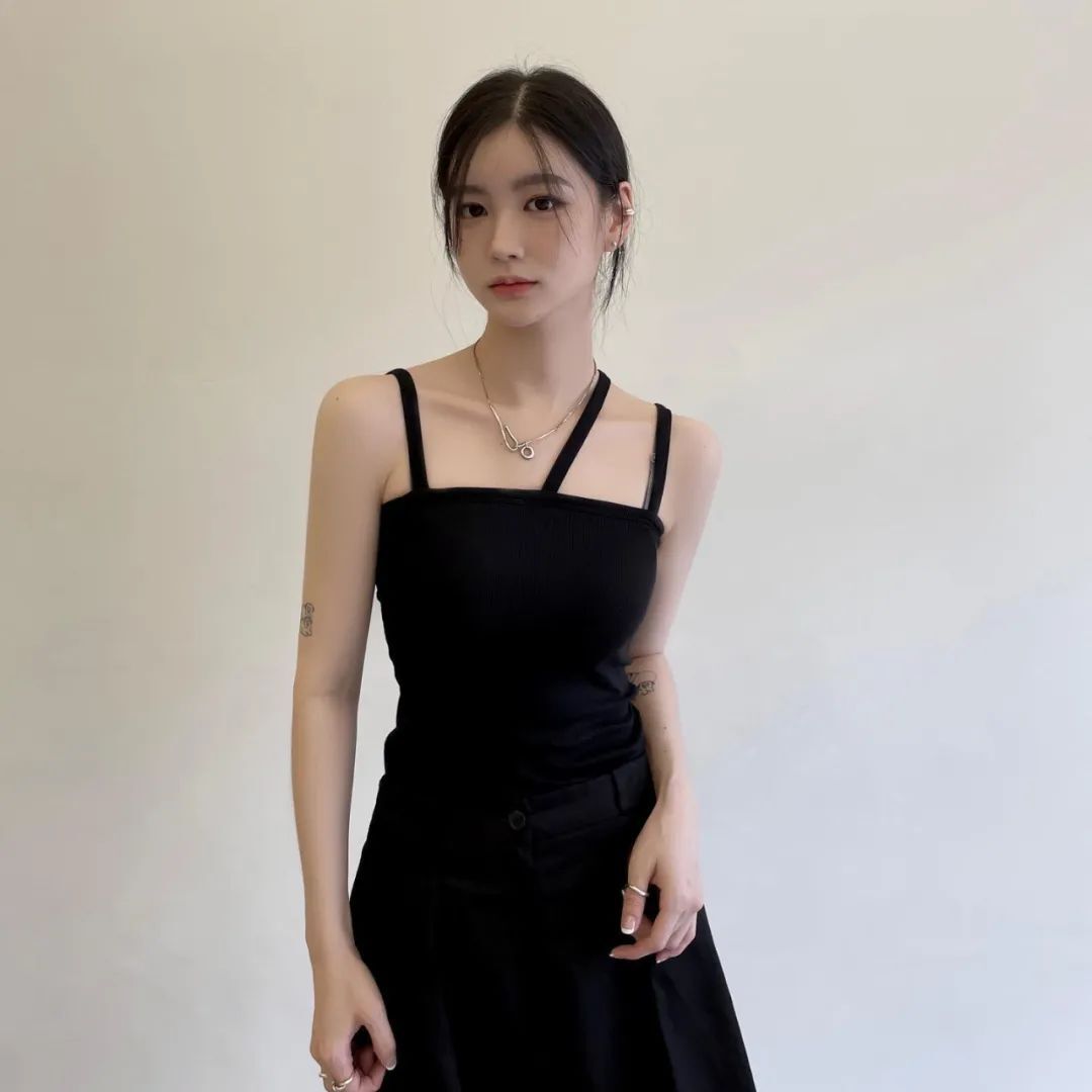 INS美女|韩国模特lxoxoee，神似李一桐的御姐范美女