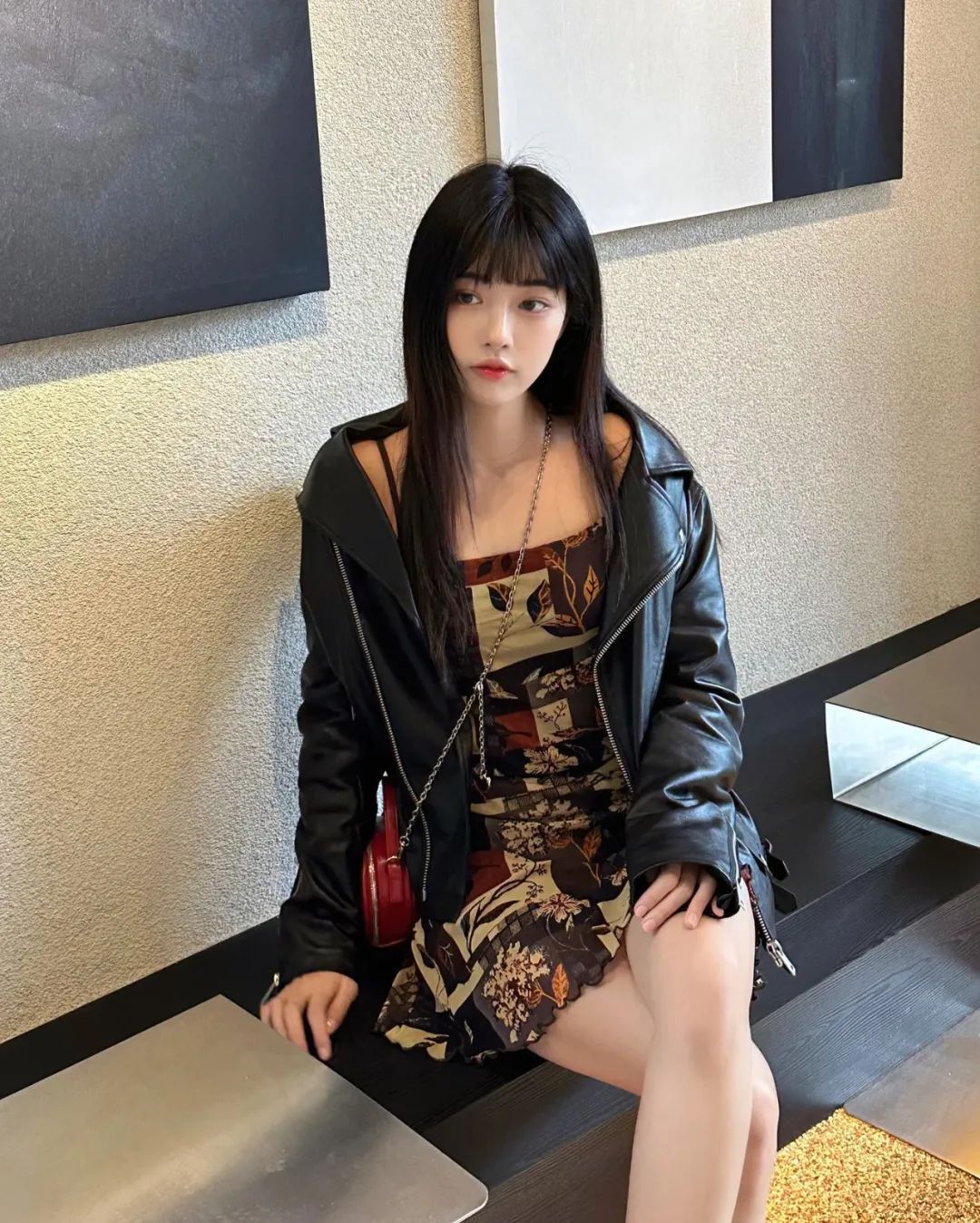 INS美女 | 韩国网红模特홍민하，冷欲风好身材正妹